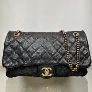 Chanel Easy Flap Jumbo Caviar Leather shoulder bag